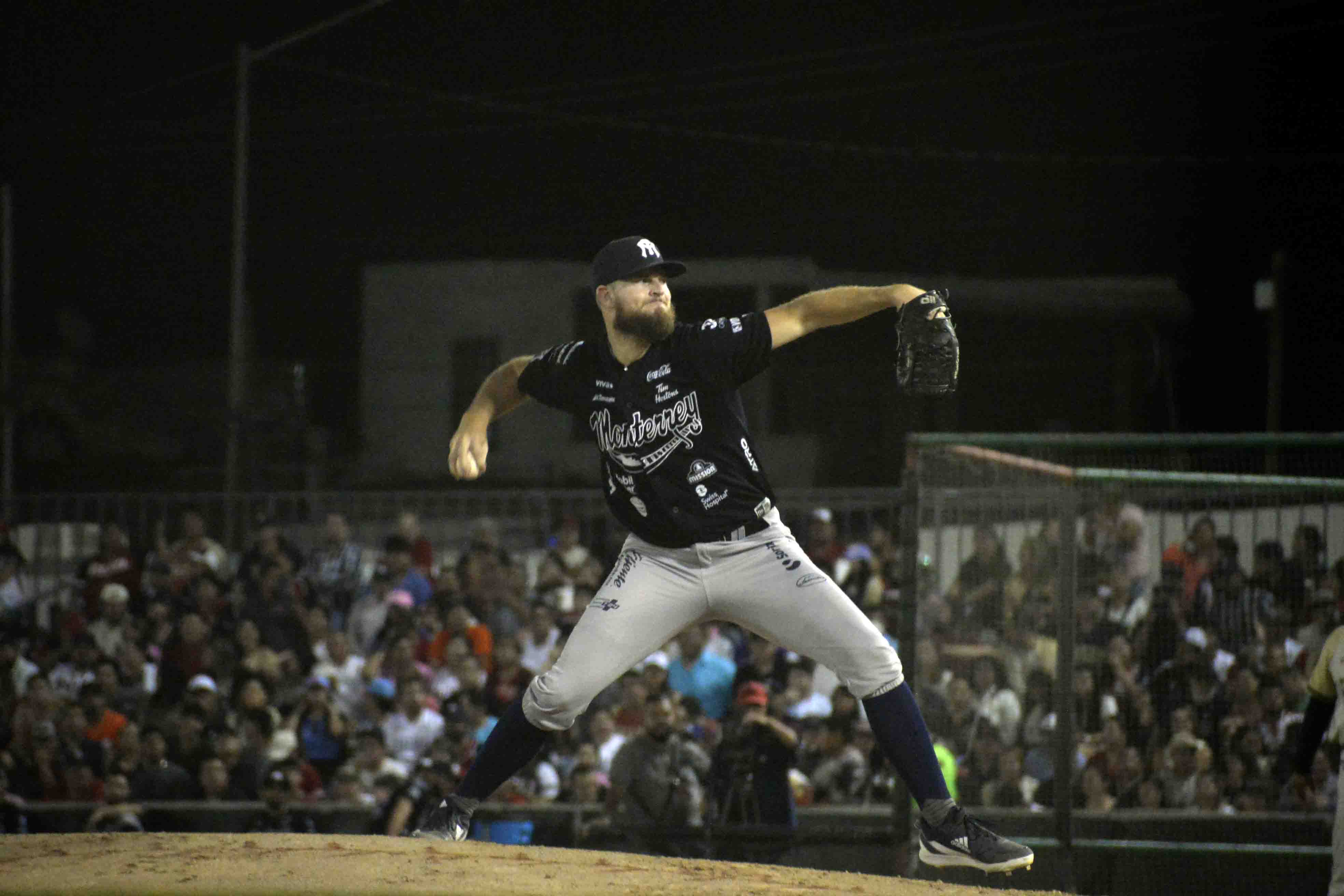 De la mano de Tyler Eppler, Sultanes iguala serie en la frontera